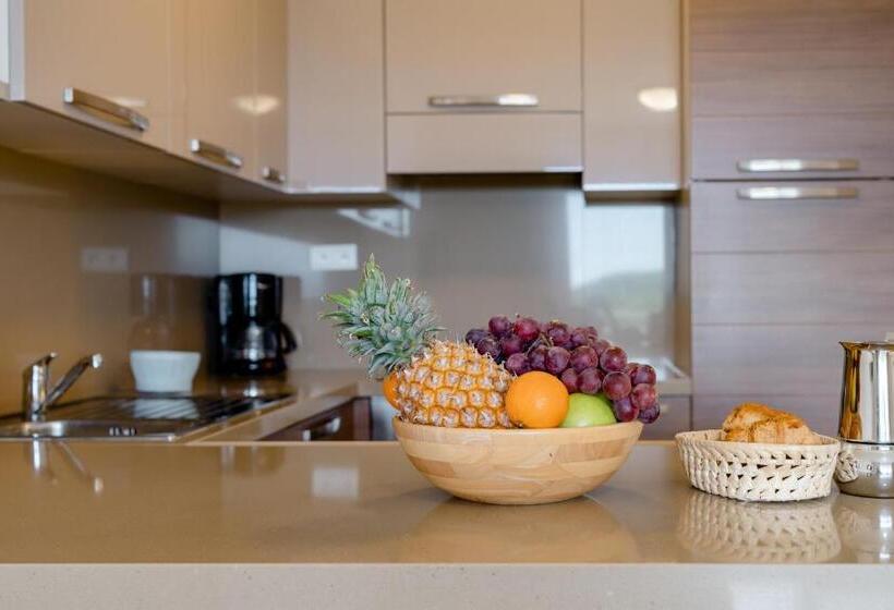 Апартаменты 2 спальни Вид на Бассейн, Residence Salina Bay