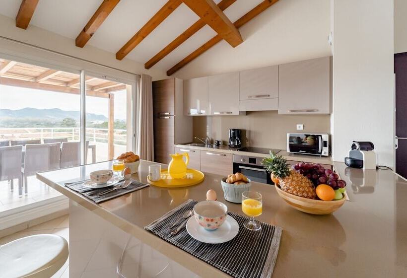 Апартаменты Deluxe 2 Спальни, Residence Salina Bay