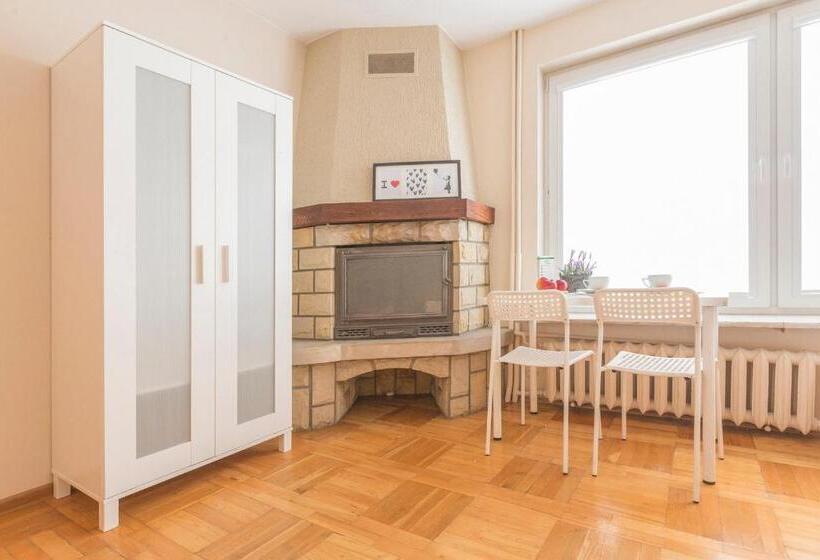 اتاق استاندارد سه نفره, Kujawska Rooms