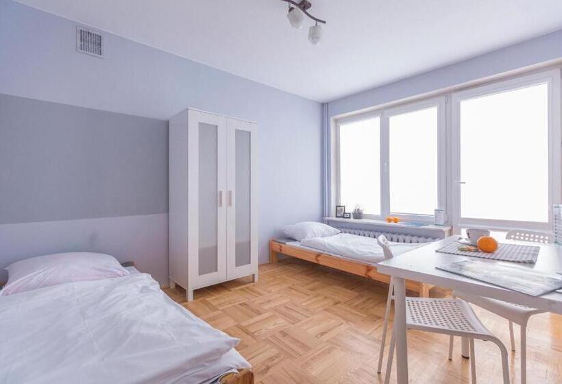 اتاق استاندارد سه تخته با بالکن, Kujawska Rooms