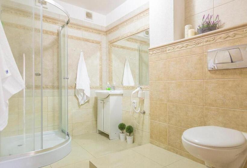 اتاق استاندارد با بالکن, Kujawska Rooms