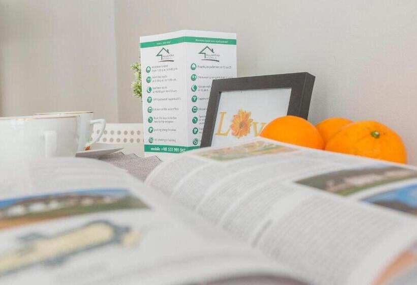 اتاق اکونومی, Kujawska Rooms