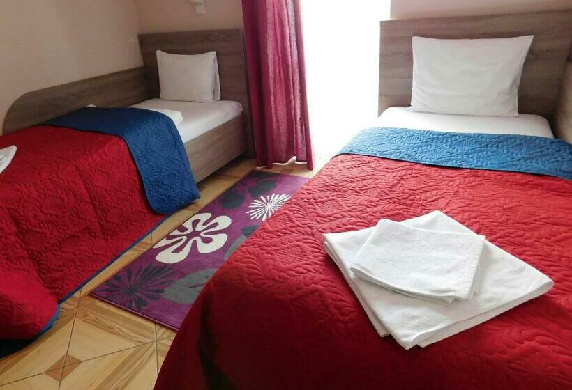 اتاق استاندارد, Zajazd Fakir