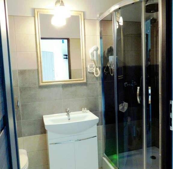 اتاق استاندارد, Zajazd Fakir