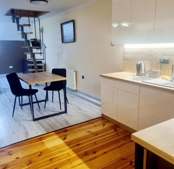 آپارتمان 1 خوابه, Zajazd Fakir