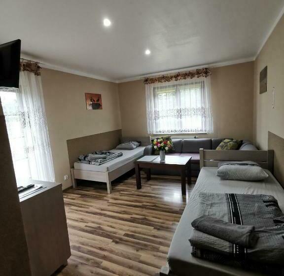 四人标准间, Agroturystyka Klekusiowo