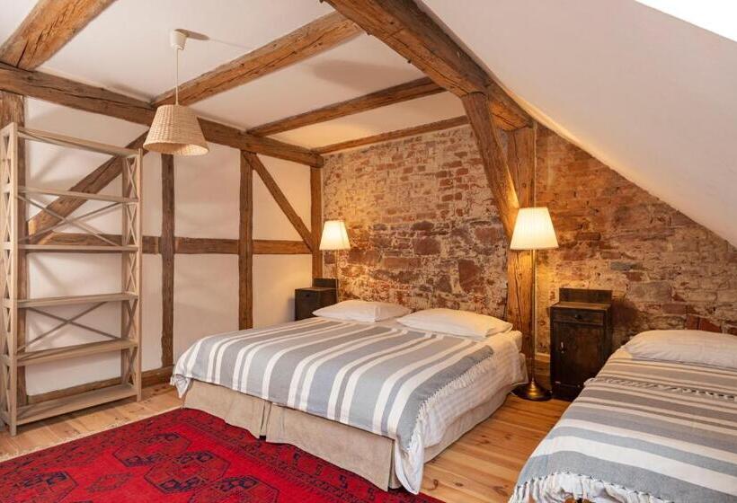 클래식 4인 룸, Dom Pod Twierdzą Srebrna Góra