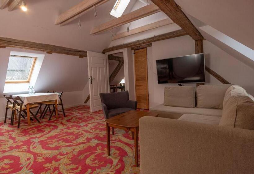 침실 1개 아파트, Dom Pod Twierdzą Srebrna Góra