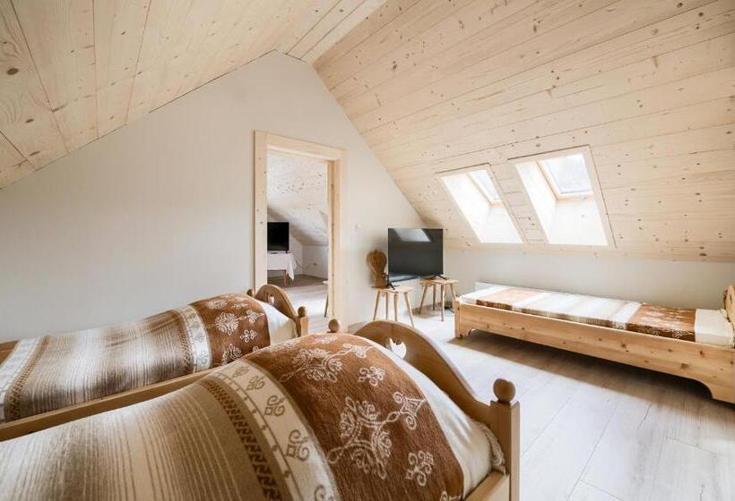 Deluxe Suite King Bed, Gospoda Harnaś