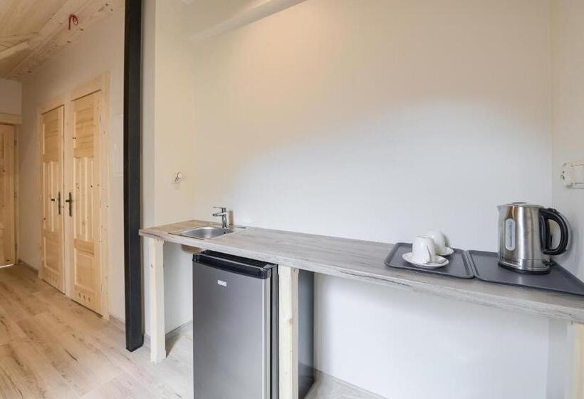 Deluxe Suite King Bed, Gospoda Harnaś