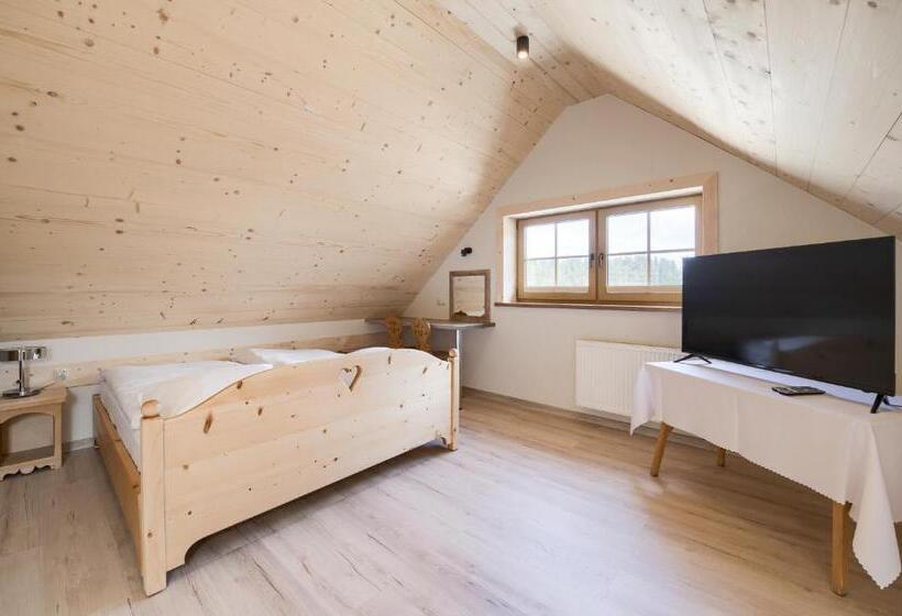 Deluxe Suite King Bed, Gospoda Harnaś