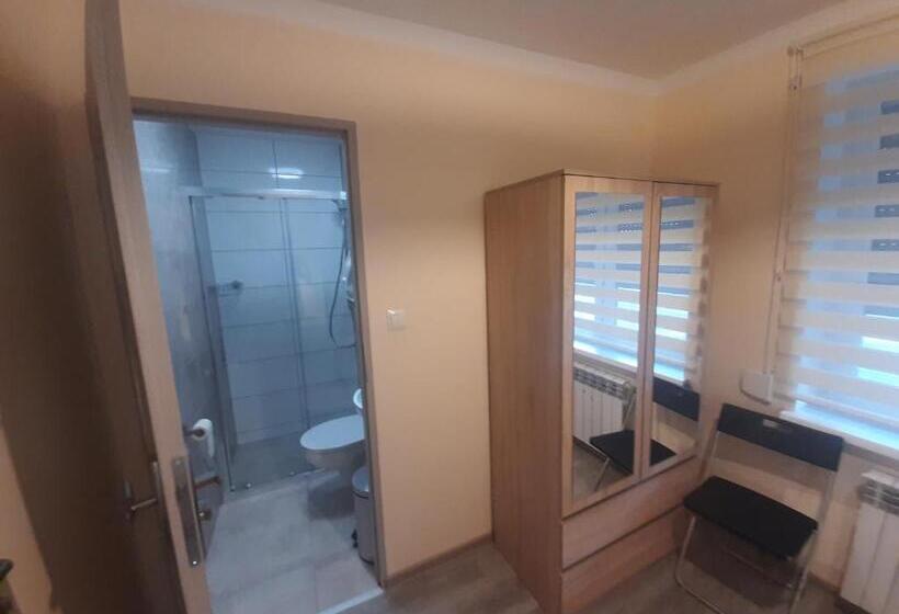 シングルベーシックルーム, Tropikalna Odnowa