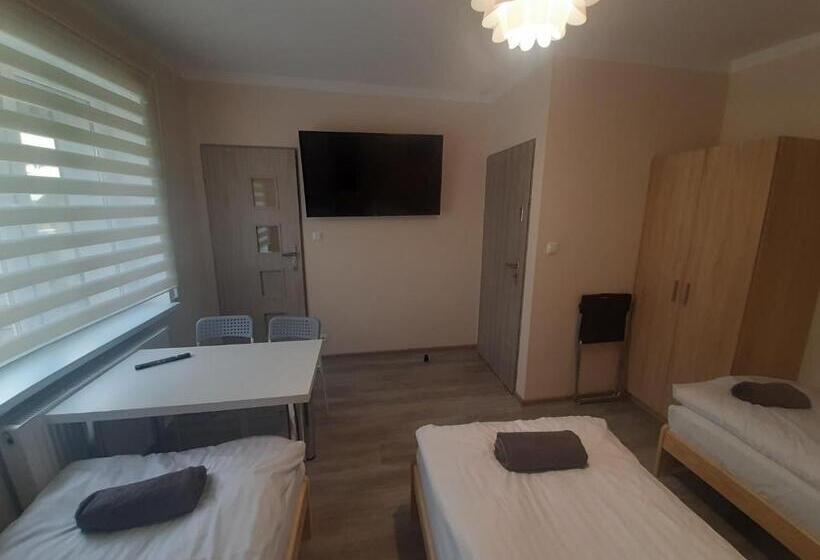 スタンダードトリプルルーム, Tropikalna Odnowa