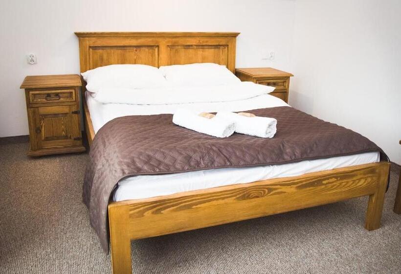 Трехместный Номер Deluxe, Willa Lichajówka