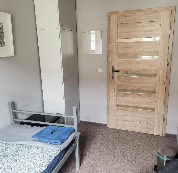 标准单人间, Bemma Apart Hostel