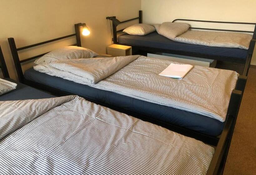 标准三人间共用浴室, Bemma Apart Hostel