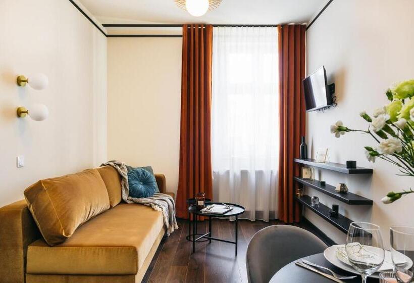 سوییت, Estery12 By Loft Affair