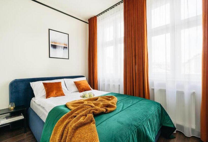 سوییت, Estery12 By Loft Affair