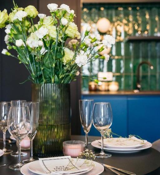 سوییت, Estery12 By Loft Affair