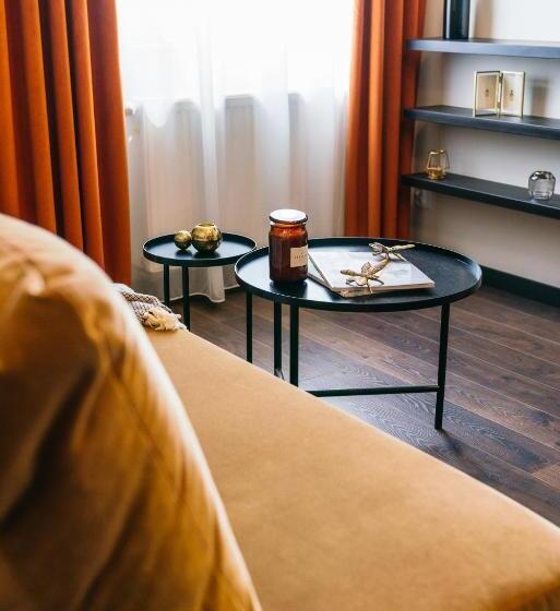 سوییت, Estery12 By Loft Affair