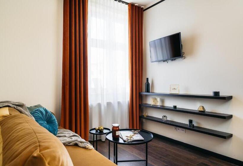 سوییت, Estery12 By Loft Affair