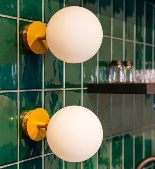 سوییت, Estery12 By Loft Affair