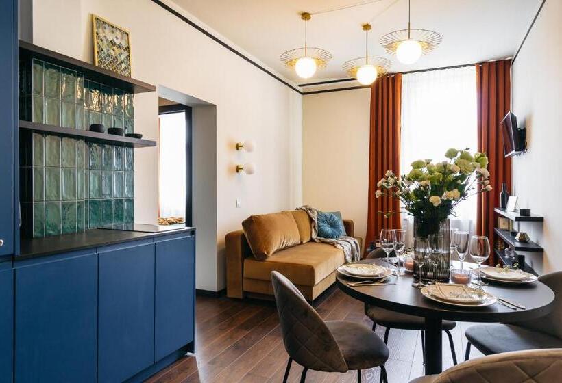 سوییت, Estery12 By Loft Affair