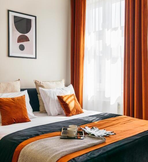 استودیوی استاندارد, Estery12 By Loft Affair