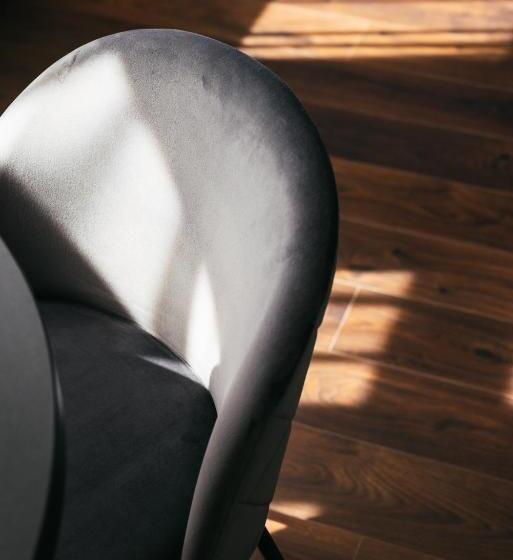 استودیوی استاندارد, Estery12 By Loft Affair