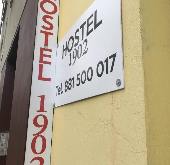 Номер Стандарт, Hostel 1902