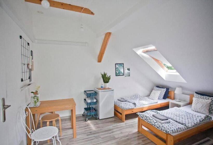 Номер Стандарт Трехместный, Hostel 33