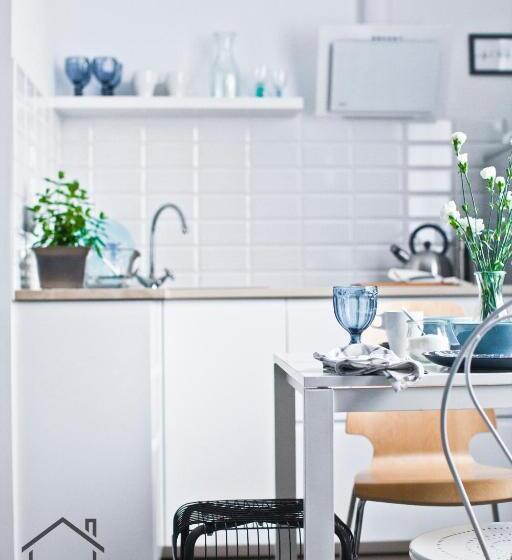 家庭工作室, Hostel 33