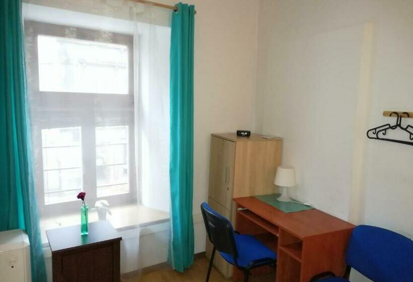 غرفة قياسية حمام مشترك, Hostel Gliwice Centrum