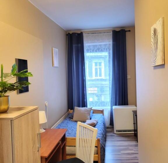 غرفة قياسية فردية حمام مشترك, Hostel Gliwice Centrum
