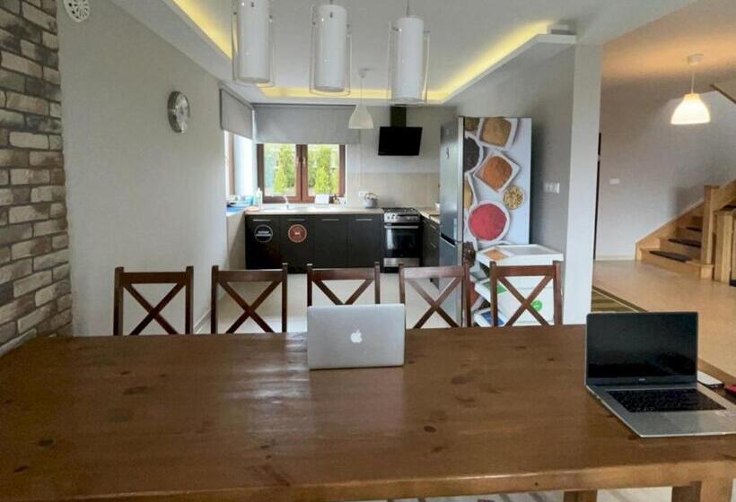 فيلا غرفة نوم واحدة, Baza Grapa Dom Pokoje Do Wynajęcia