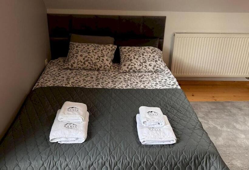 Quarto Economy, Baza Grapa Dom Pokoje Do Wynajęcia