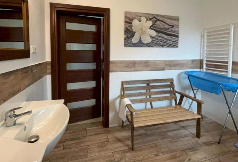 Quarto Triplo Clássico, Baza Grapa Dom Pokoje Do Wynajęcia