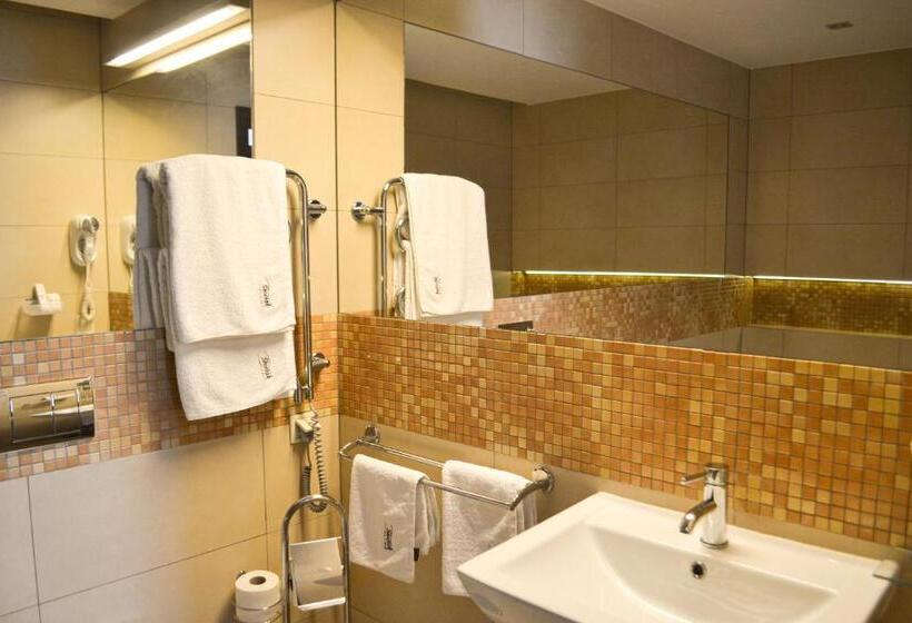 דירת חדר, & Browar Słociak