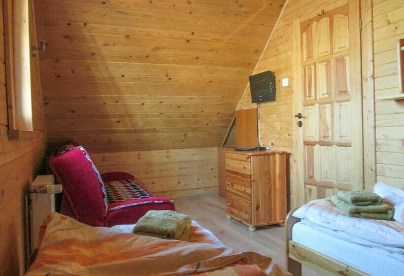 バス共有のスタンダードルーム, Chatka Włóczykija