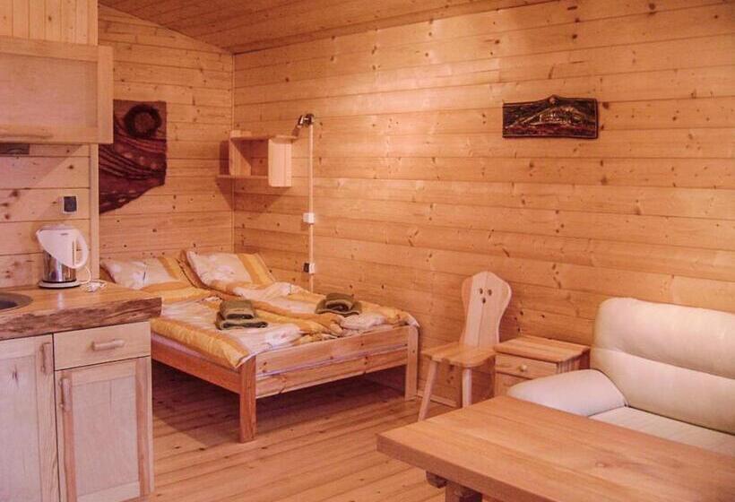 デラックスルーム, Chatka Włóczykija