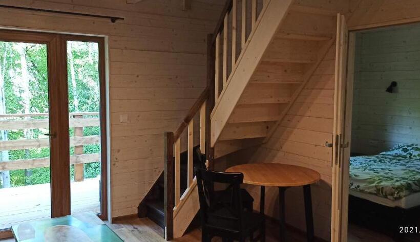 شاليه غرفة نوم واحدة, Dom Na Końcu świata