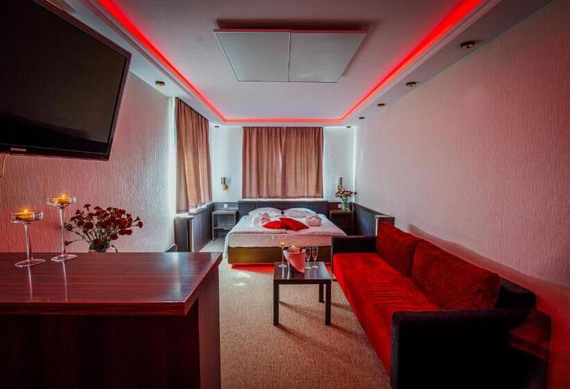 Студия Superior, Glamour   Restaurant & Spa