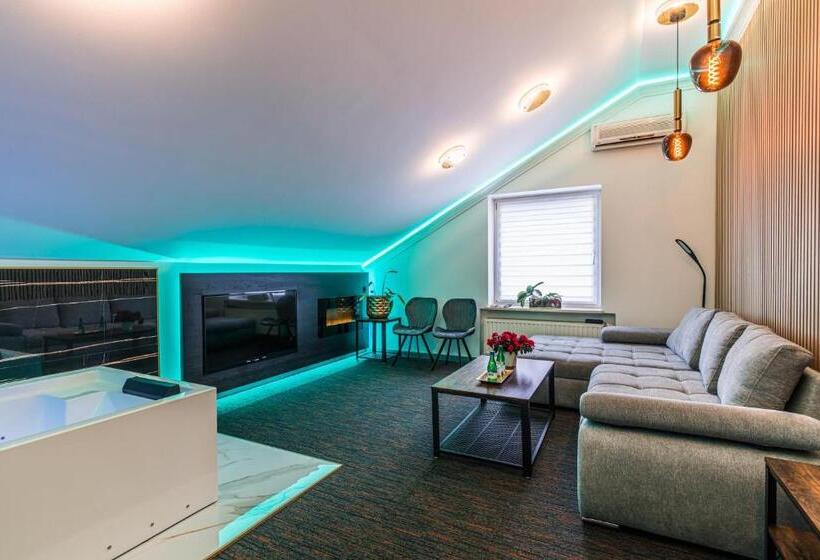 إستوديو سوبيريور, Glamour   Restaurant & Spa