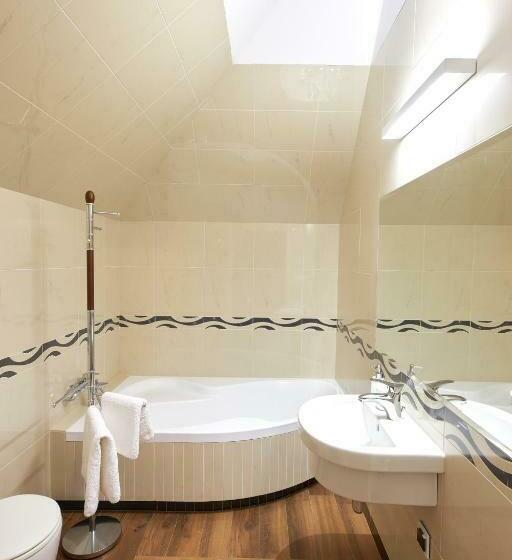 스탠다드 룸, Pałac W Smoszewie