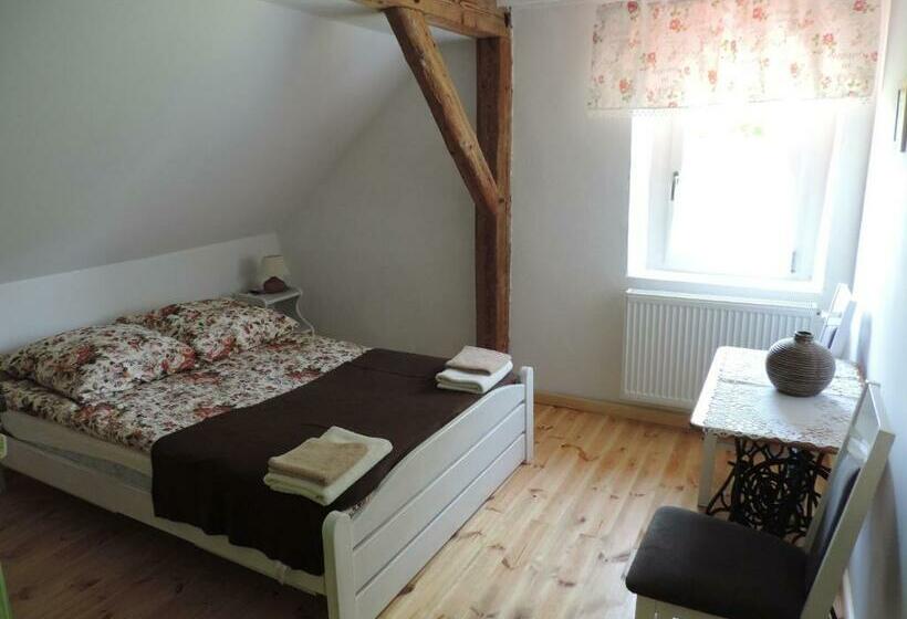 חדר סטנדרט, Pod Miotełką