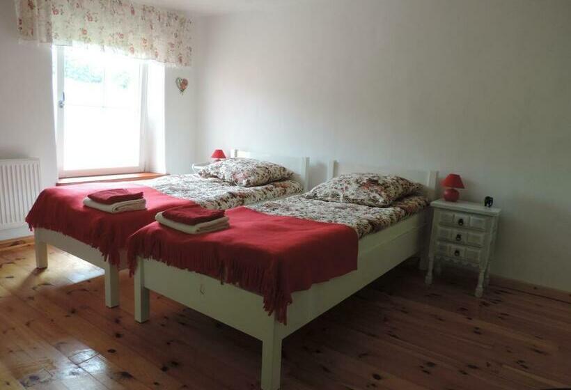 חדר סטנדרט, Pod Miotełką