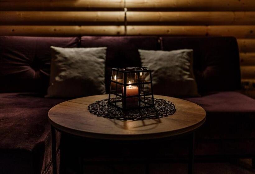 샬레, Ranczo Czerwony Młyn