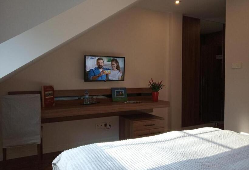 디럭스 룸, Ranczo Czerwony Młyn