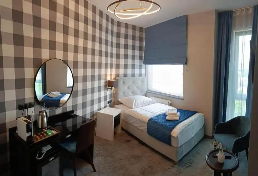 スタンダードシングルルーム, Sanova