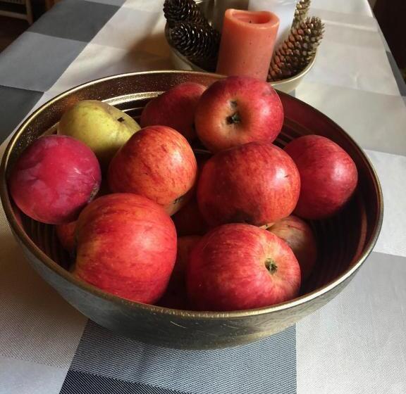 בקתת חדר, Tleniowo